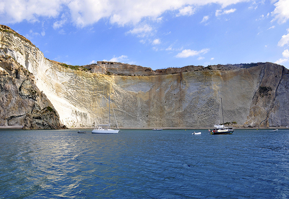 Ponza Chaia di Luna Beach